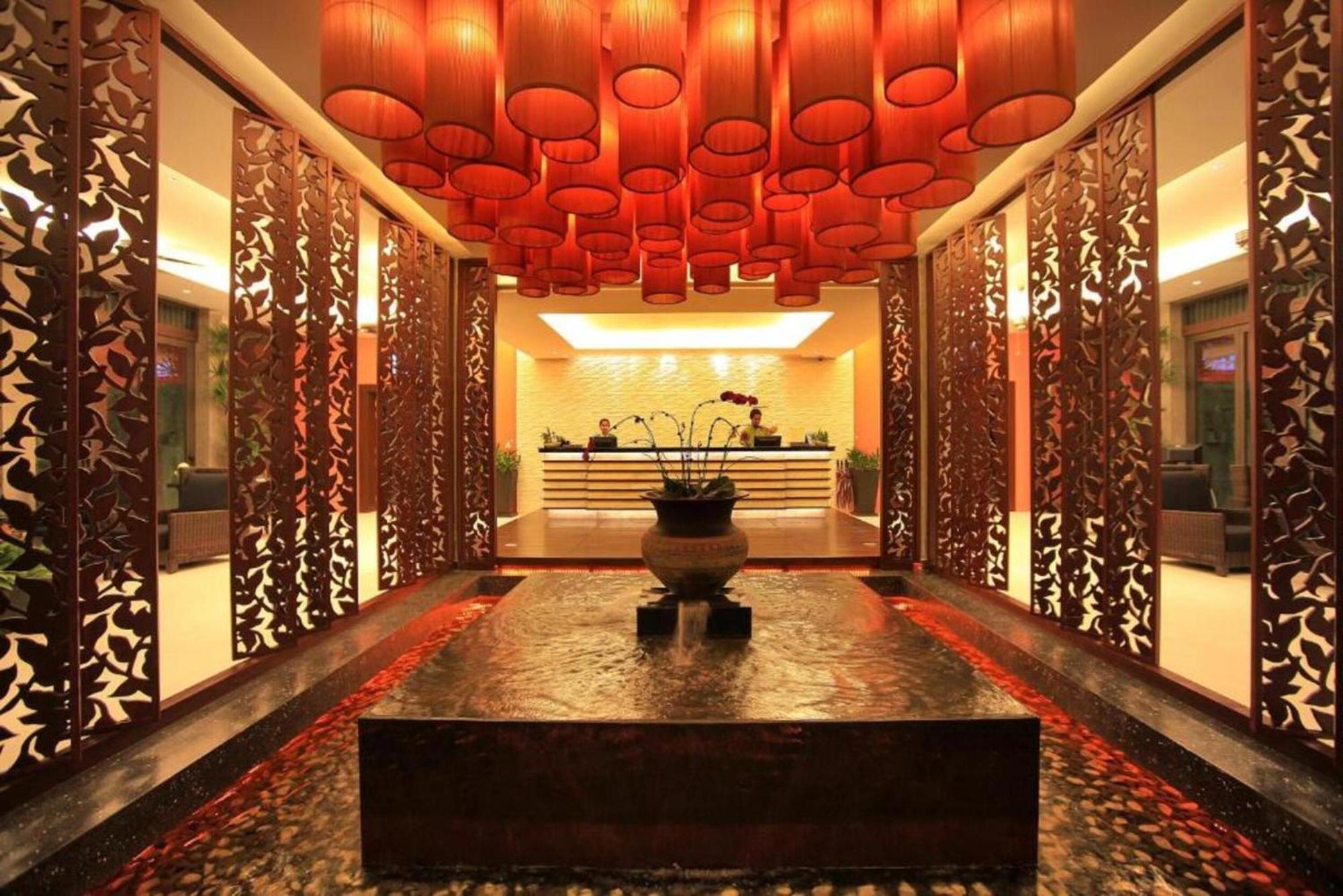 Club Wyndham Sea Pearl Phuket Hotel Patong Exterior foto