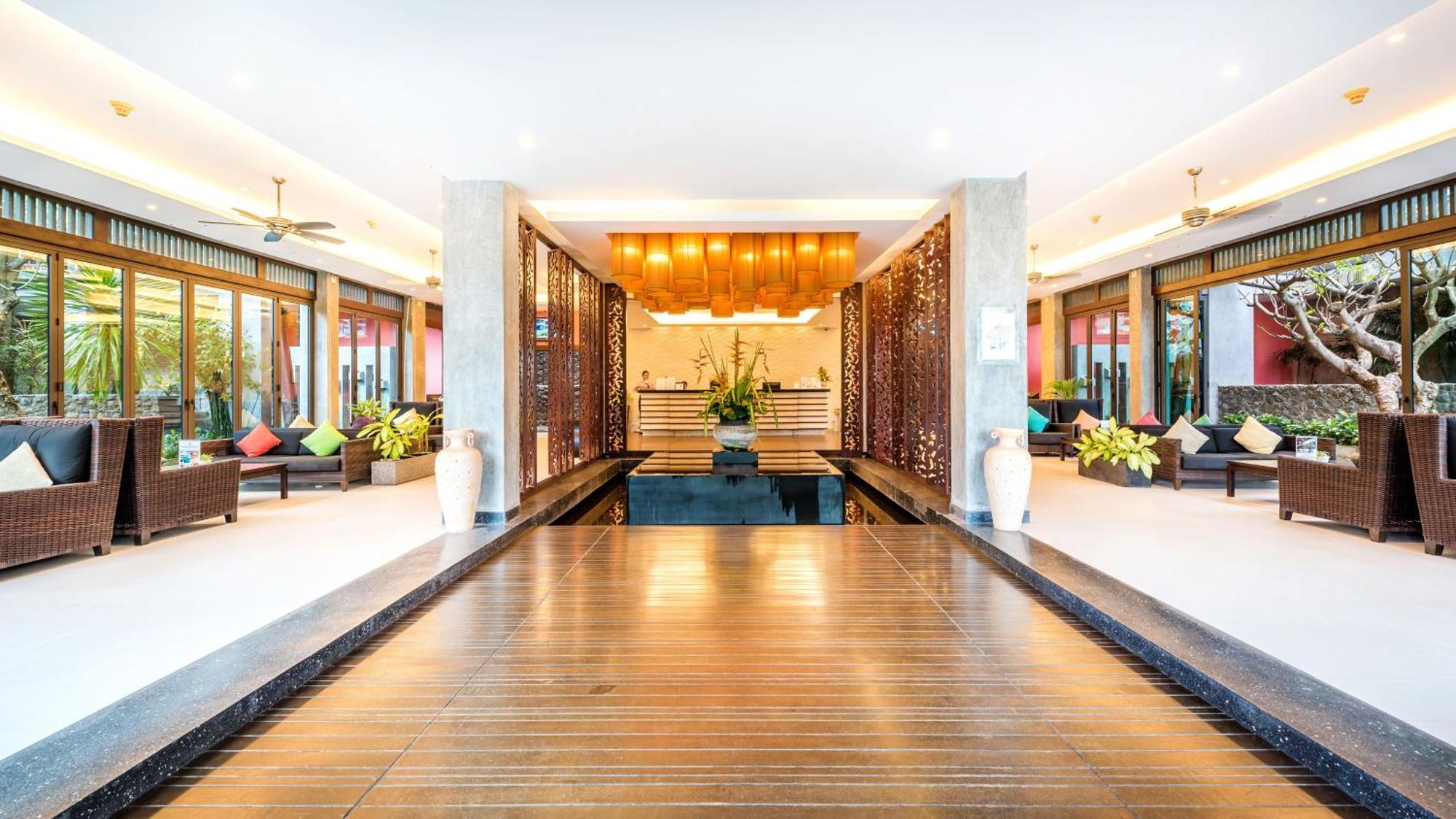 Club Wyndham Sea Pearl Phuket Hotel Patong Exterior foto